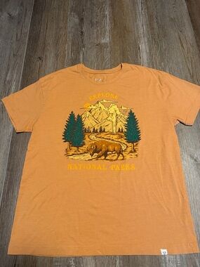 Explore National Parks Women’s Graphic Tee - Orange